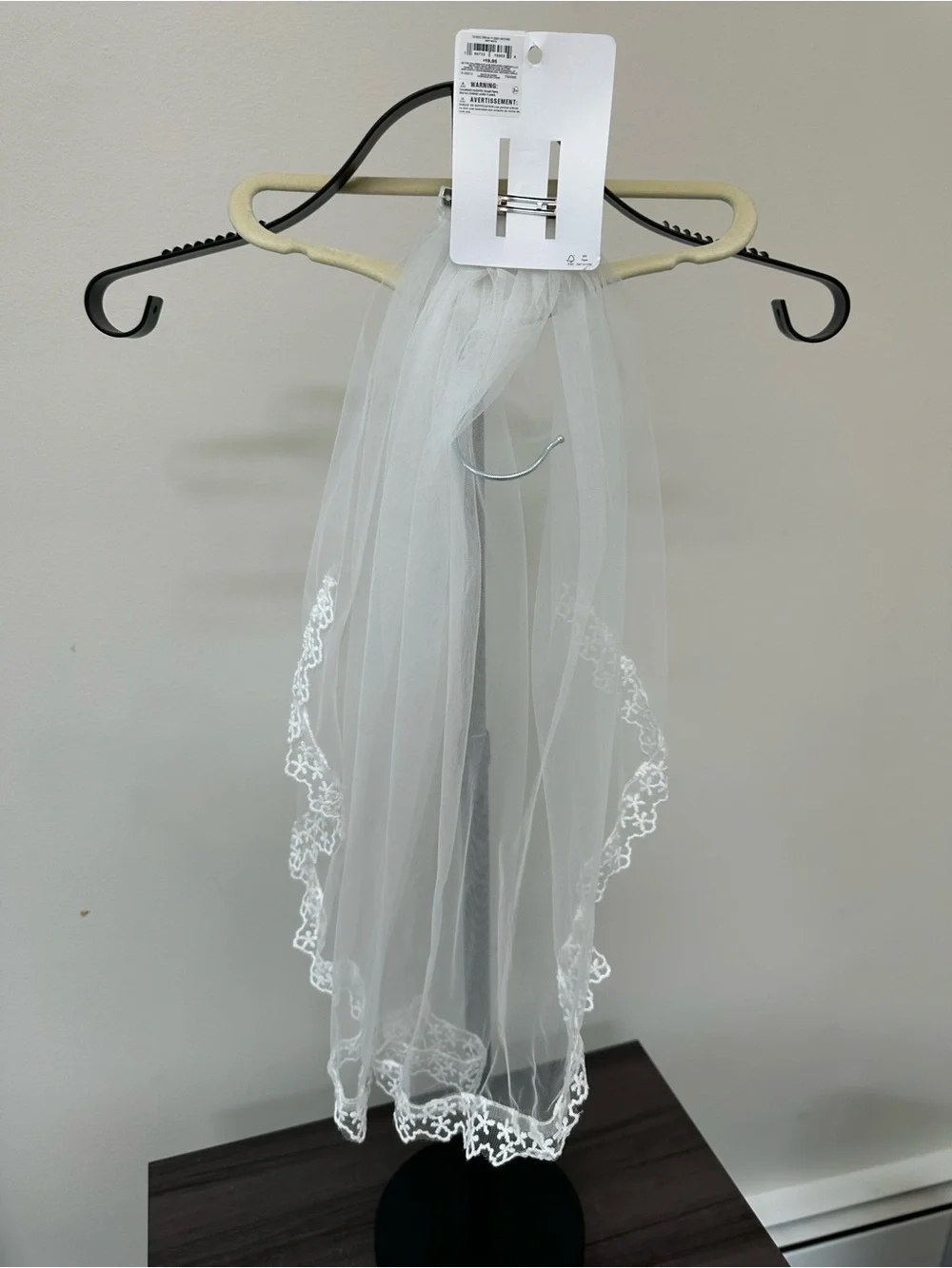 Forever 21 White Tulle Hair Veil